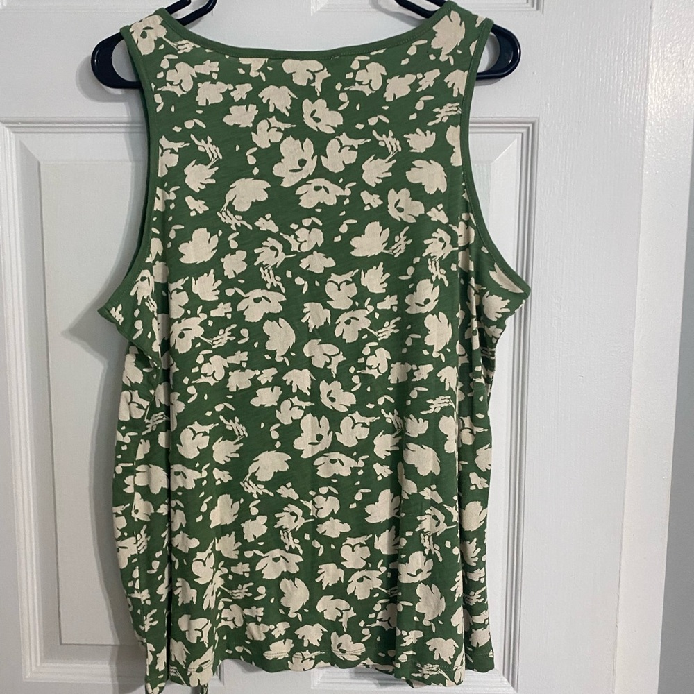 Tank top - Picture 3 of 3